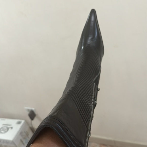 Gorgeous Italian boats hundred percent leather brand new - Picture 11 of 11